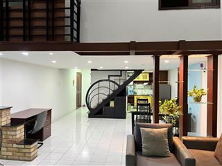 Chính chủ bán duplex hưng vượng 1 phú mỹ hưng
83,49m | sổ hồng riêng | smart home | đang cho thuê