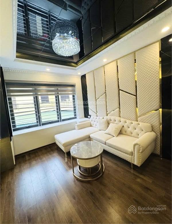 Sát lò đúc20m oto,full nội thất 45m 9 tỷ 2