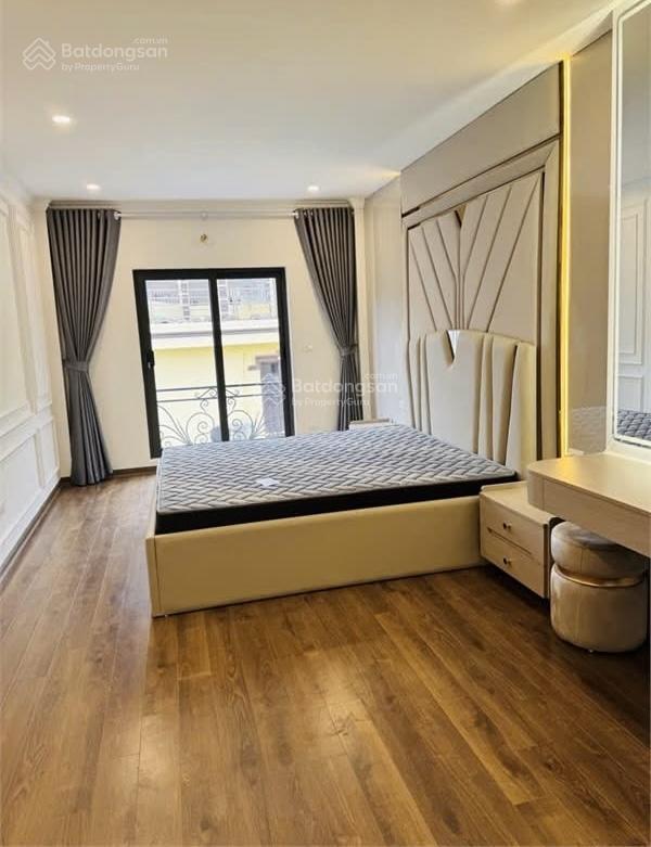 Sát lò đúc20m oto,full nội thất 45m 9 tỷ 2