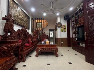 Ngã tư minh khai,kim ngưunội thất gỗ thịt,sát phố58m11 tỷ 9