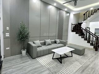 Bán nhà kế giải phóngvài bước oto tránh,5 phòng rộng thoáng43m9 tỷ 5