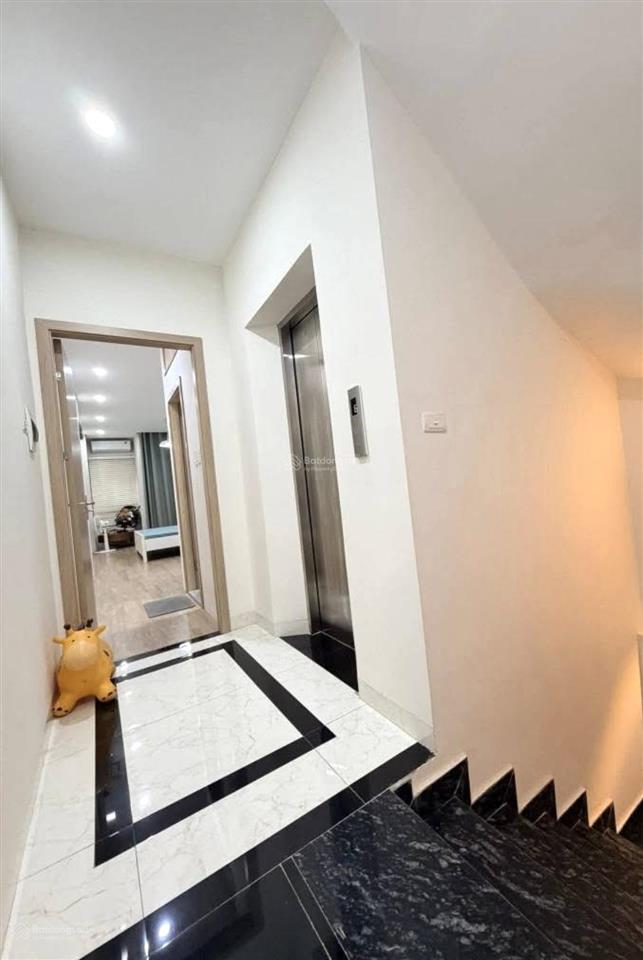 Nhà đẹp 5 tầng thang máy phố lò nhà đẹp 5 tầng thang máy phố lò đúc, lô góc 3 thoáng, 38m2, 11 tỷ 9