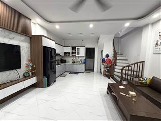 Em trai phố,5 ngủ riêng biệtcạnh yên lạc50m211 tỷ 5