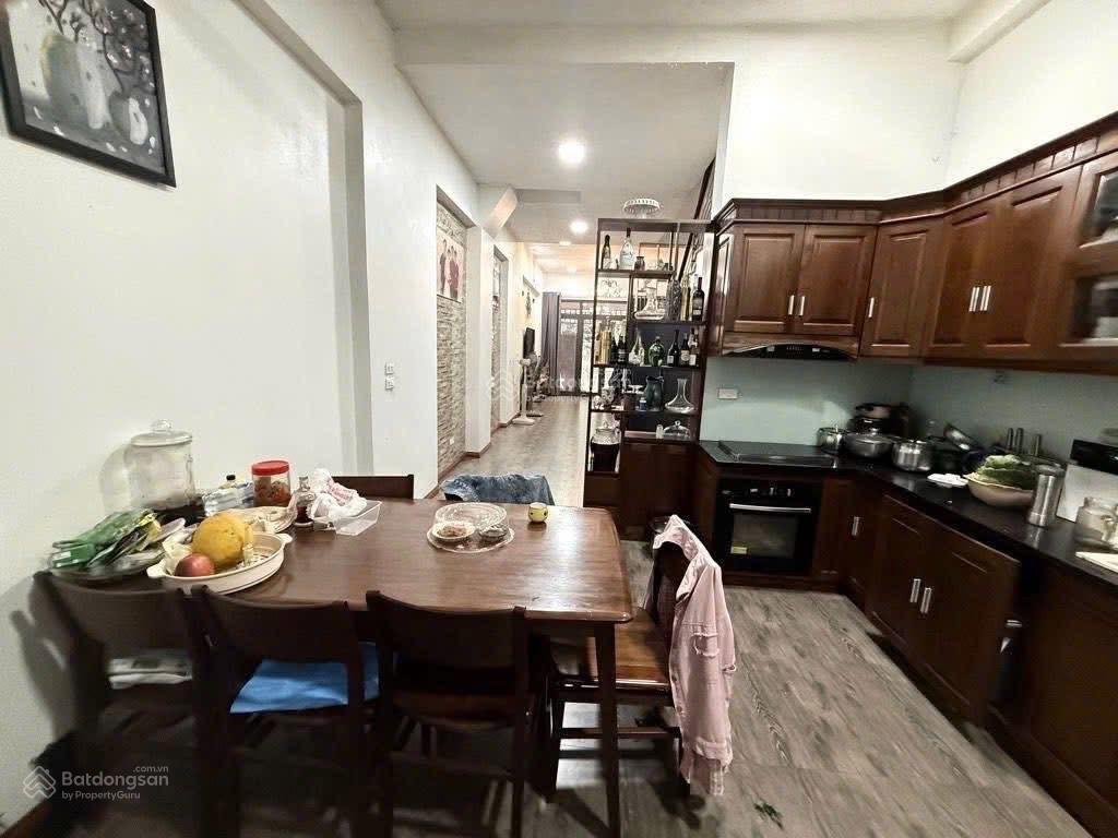 Nở hậu, 5 tầng ở ngay phố lò đúc  80m2  13 tỷ 78