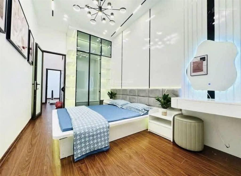 Gần lạc trungngõ trước oto,dân trí cao42m29 tỷ 5