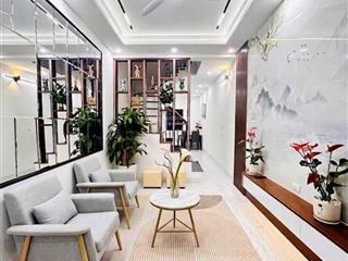 Hàng xóm đại la sẵn căn nhà đẹp ngõ nông gần phố42m27 tỷ 388