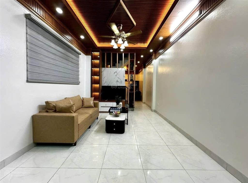 Cạnh tân mai48m2nhà dân xây,gần phố8 tỷ 748