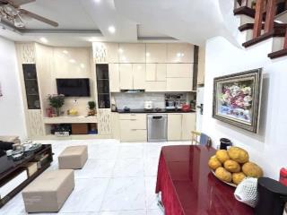 Hiếm,nhà đẹp ở ngay nguyễn huy tự,lò đúc43m29 tỷ 5