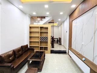 Lò đúc mà thích nhà lô góc thoáng có căn này 45m2  9 tỷ 5