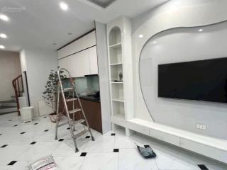Chính chủ bán nhà đại la, 5 tầng chắc chắn, an ninh tốt, 33m², 6 tỷ 46
