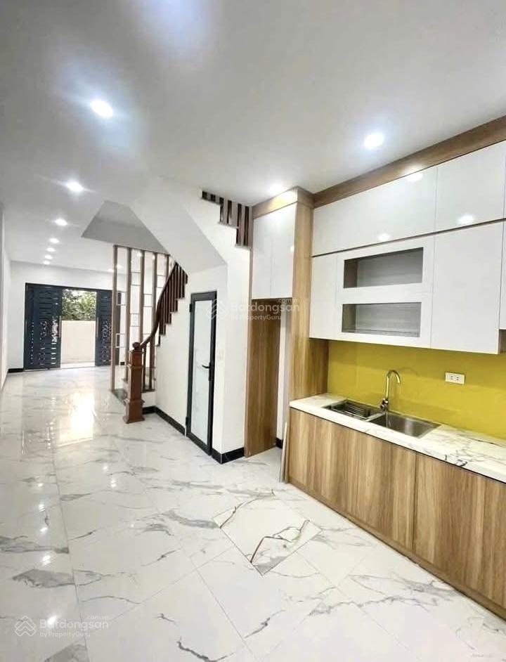 Cận minh khai  an ninh tốt, dân xây  33m²  6 tỷ 52