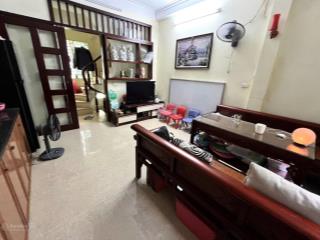 40 võ thị sáu nguyên căn 6 tầng ở luôn13 triệu (tl)
