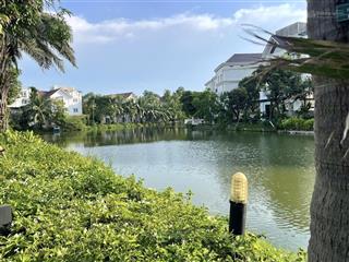 Chính chủ gửi cho thuê căn song lập vinhomes riverside300m265 triệu