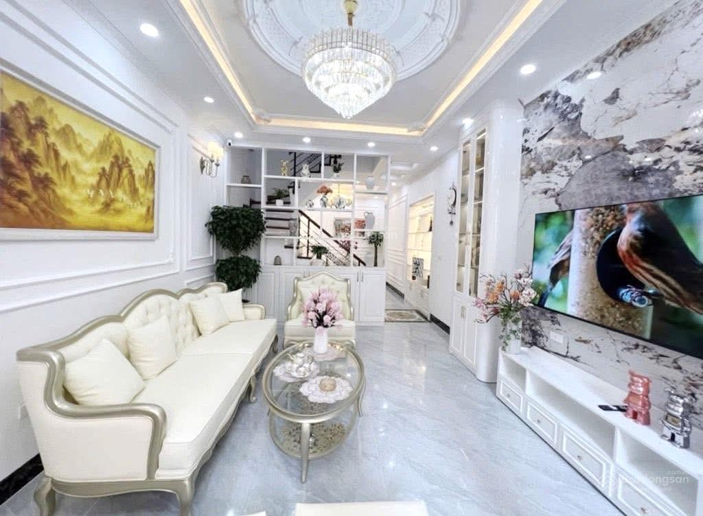 Trương định  sẵn nhà 4 ngủ, cận phố  41m²  7 tỷ 4