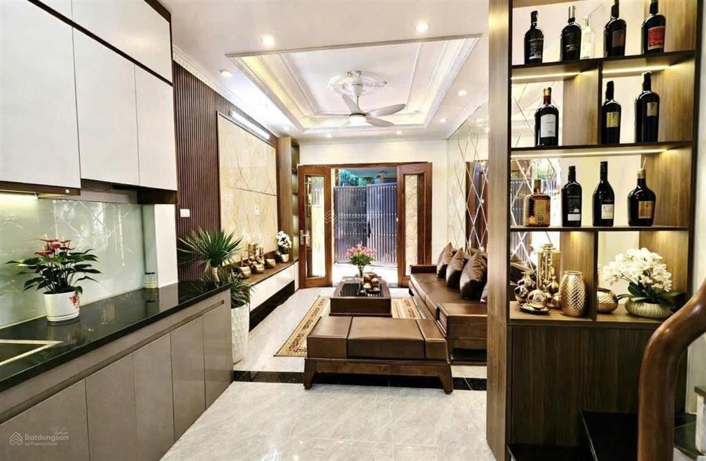 Gần kim đồng  an sinh tốt, nội thất đủ  42m2  7 tỷ 39