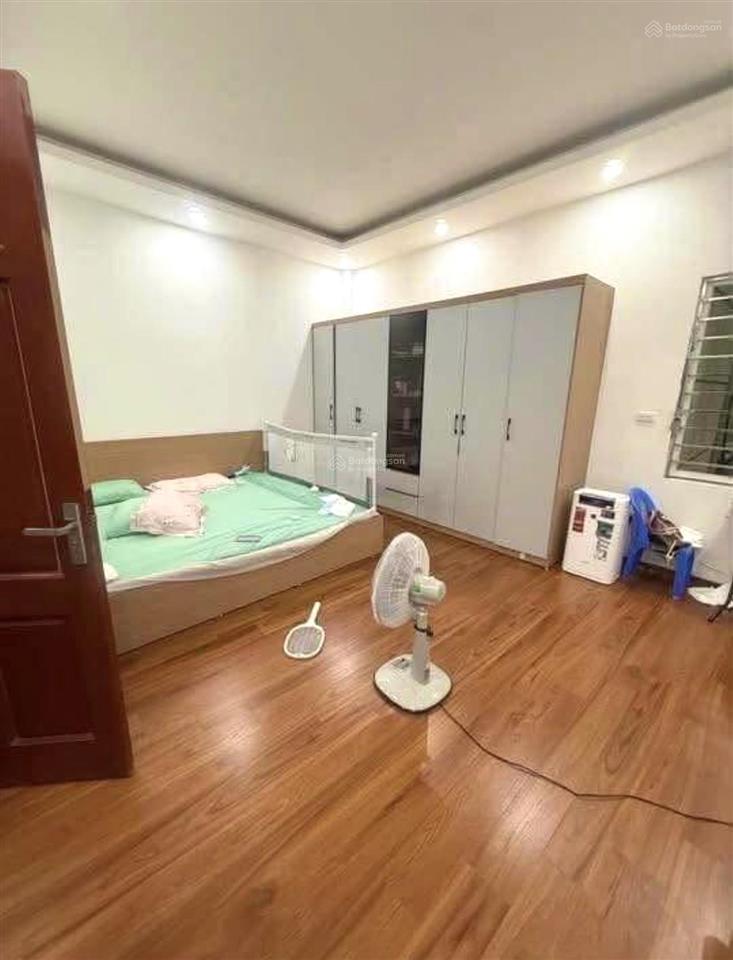 Cạnh hương viên lò đúc  ba bước phố, 5 phòng  46m2  10 tỷ 22