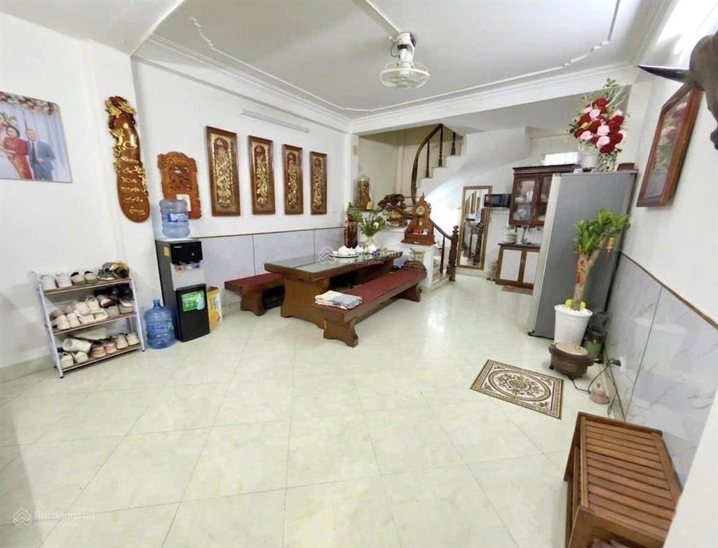 Cạnh lạc trungngõ thông, cốt dân xây chắc chắn48m²8 tỷ 75