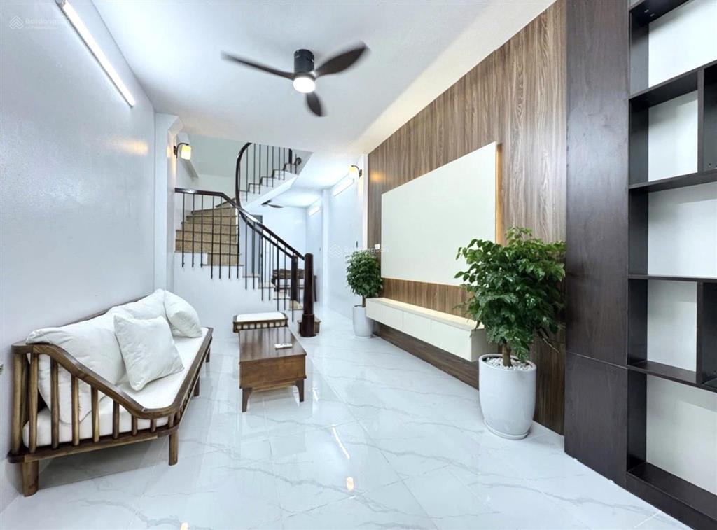 Kế lò đúc  ngõ thông, 4 phòng ngủ  46m2  9 tỷ 289