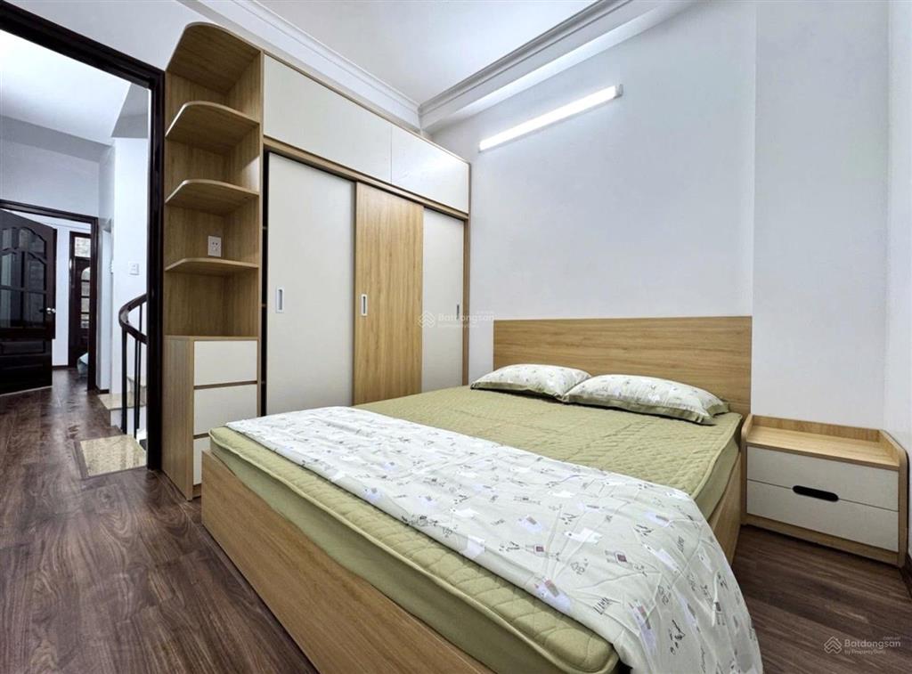 Kế lò đúc  ngõ thông, 4 phòng ngủ  46m2  9 tỷ 289