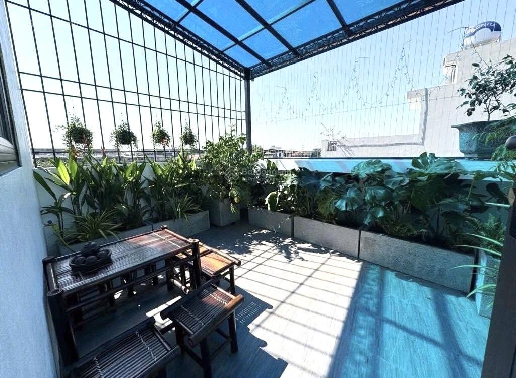 6 tầng thang máy có sân đá bóng ngay lò đúc  50m2  12 tỷ 48