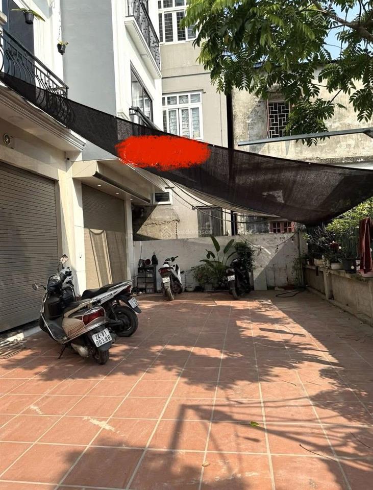 6 tầng thang máy có sân đá bóng ngay lò đúc  50m2  12 tỷ 48