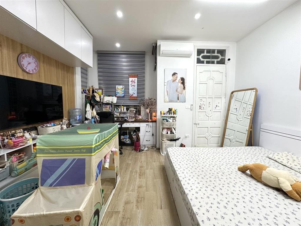 Lạc trung  dân trí cao, dân xây ngõ nông  35m2  8 tỷ 5