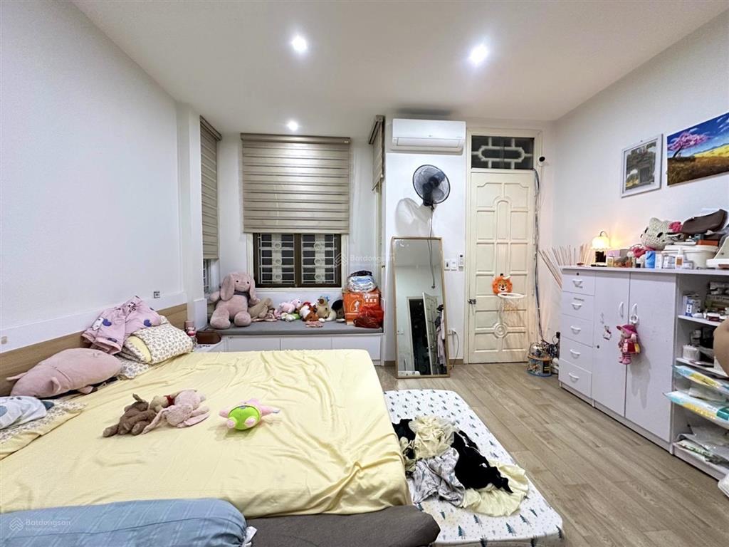 Lạc trung  dân trí cao, dân xây ngõ nông  35m2  8 tỷ 5