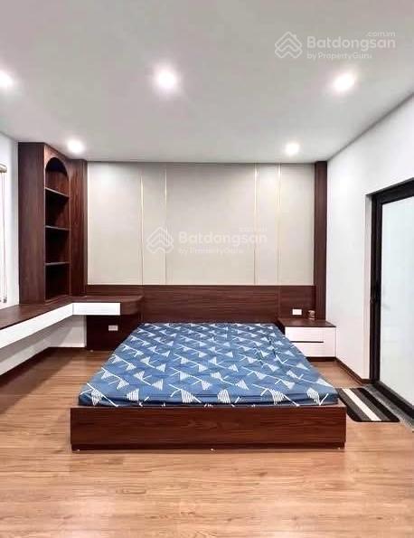Cận tân mai  ô tô đỗ cổng, an ninh tốt  41m2  8 tỷ 5