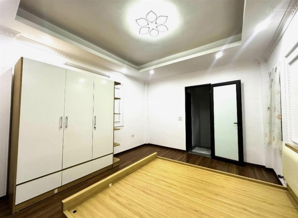 Cách 1km là minh khai sẵn nhà 5 tầng full đồ, hai bước ra phố  36m2  7 tỷ 29