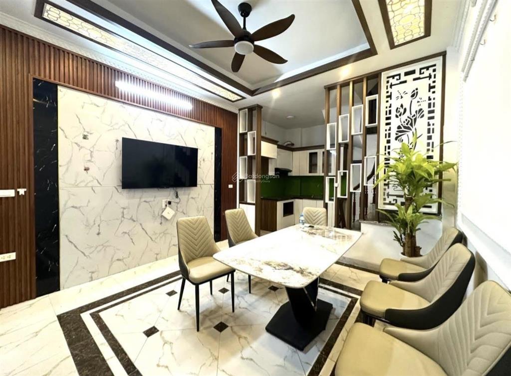 Cách 1km là minh khai sẵn nhà 5 tầng full đồ, hai bước ra phố  36m2  7 tỷ 29