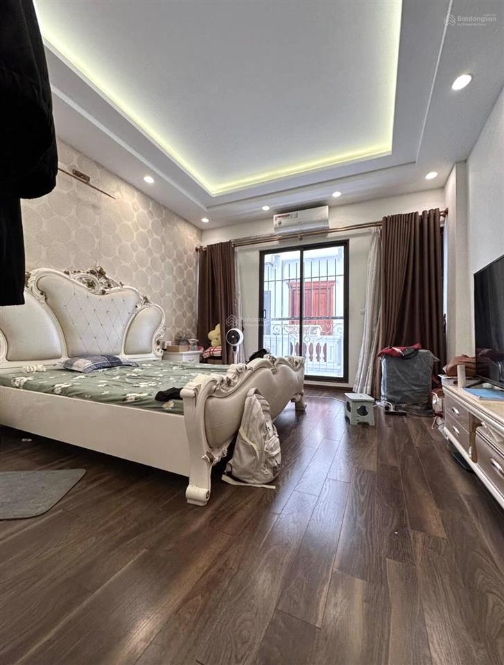 Ngõ vĩnh hưng  full nội thất, sát phố  36m2  6 tỷ 88