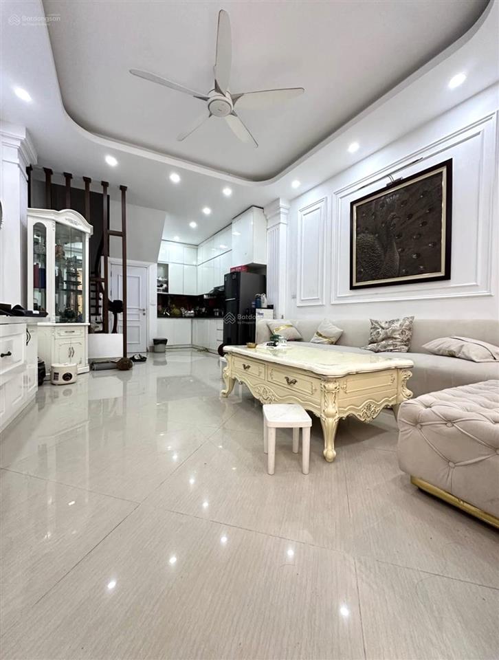 Ngõ vĩnh hưng  full nội thất, sát phố  36m2  6 tỷ 88