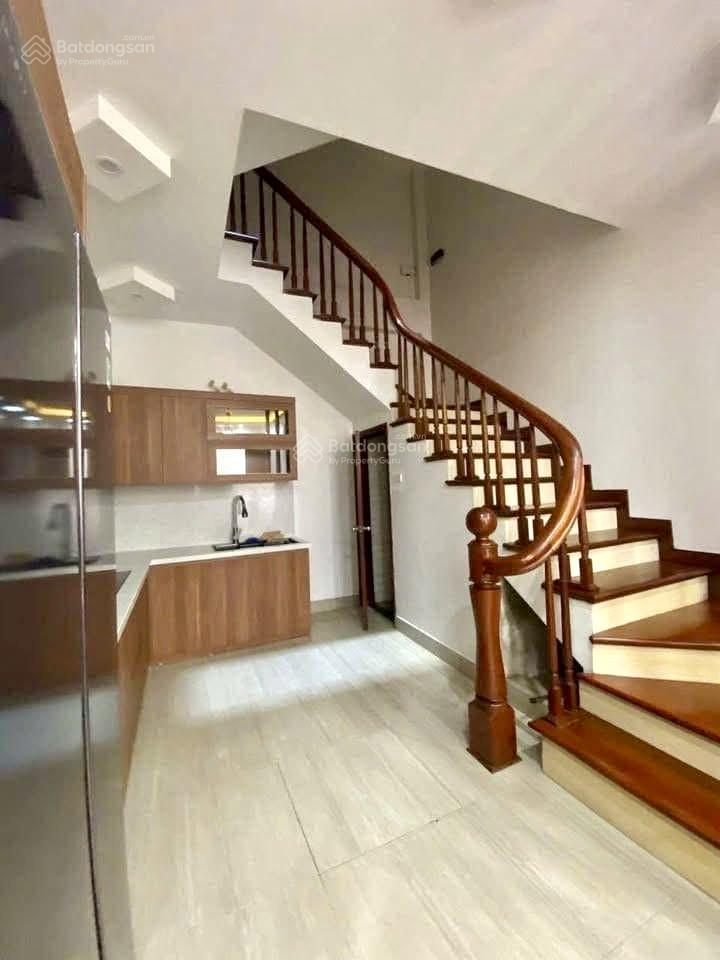 Ba gác phi, nhà đẹp 4 phòng ngủ  kế tân mai  42m2  chào 7 tỷ 42