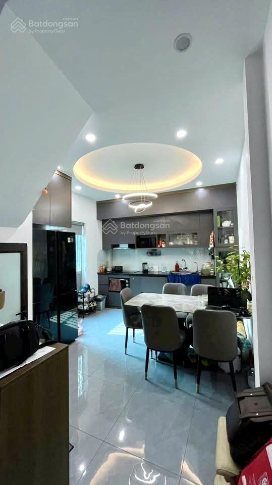 Cận minh khai  ngõ ba gác, ở luôn  40m2  6 tỷ 99