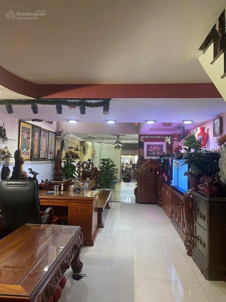 Tân phú  căn góc 2mặt tiền  ngay chợ kinh doanh sầm uất  66m2  4tầng  dòng tiền 20tr/tháng.