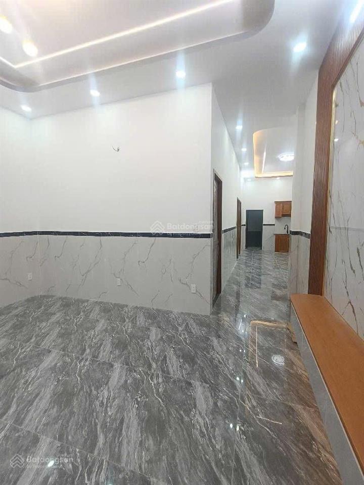 Bán nhà c4 mới ở liền  ngay nguyễn thị thử hóc môn ngang lớn 6,8x20m  hxh sổ riêng  nhỉnh 5 tỷ