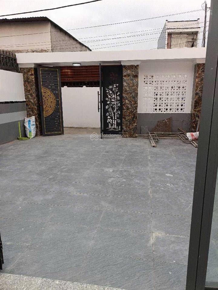 Bán nhà c4 mới ở liền  ngay nguyễn thị thử hóc môn ngang lớn 6,8x20m  hxh sổ riêng  nhỉnh 5 tỷ