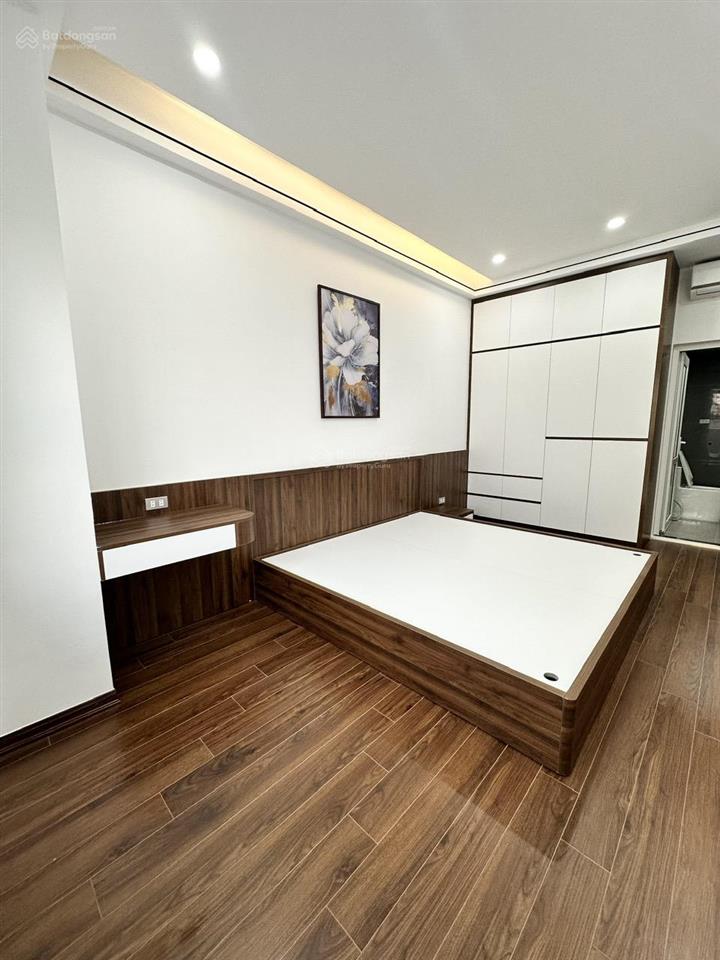 Hàng đẹp giá ngon! chung cư viện 103 văn quán 82m2, 2 phòng ngủ, 2 vs, 5,x tỷ