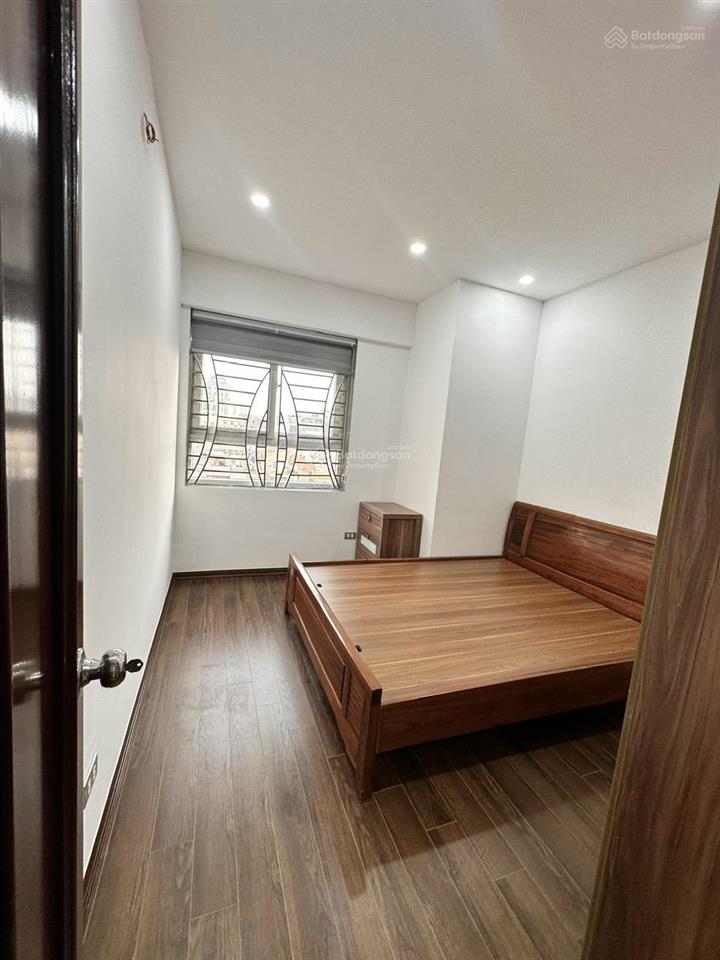 Hàng đẹp giá ngon! chung cư viện 103 văn quán 82m2, 2 phòng ngủ, 2 vs, 5,x tỷ
