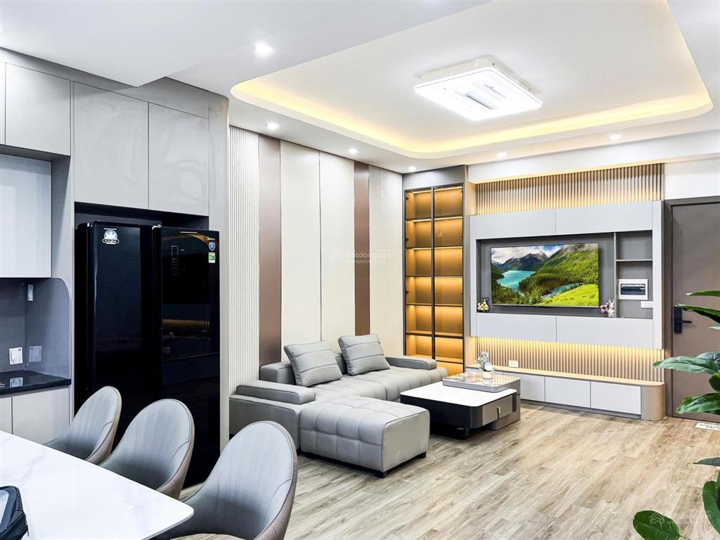 Nhanh còn chậm hết! chung cư ct1 ngô thì nhậm 63m2, 2 phòng ngủ giá nhỉnh 4 tỷ