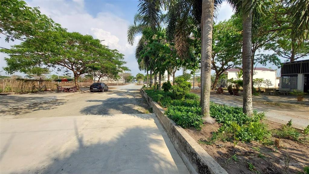 Bán đất mặt tiền hồ sinh thái kđt daresco, đức hòa, 140m2