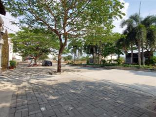 Bán đất mặt tiền hồ sinh thái kđt daresco, đức hòa, 140m2
