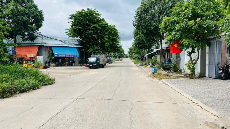 Bán đất 3.500m2 bến cát bình dương, cạnh ql13 tặng 2 nhà yến 600tr/năm. chỉ 11 tỷ
