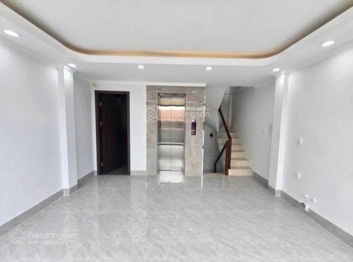 Bán nhà phố tôn đức thắng  40m 7 tầng thang máy xây mới 11,9 tỷ