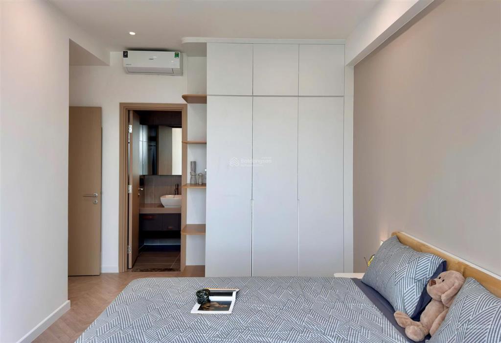 Cho thuê căn hộ 2 phòng ngủ phú mỹ hưng, đầy đủ nội thất, giá 25 triệu.  0935 938 ***