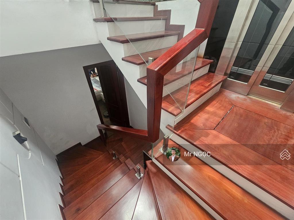 Chính chủ bán nhà phường láng, ngõ 157 pháo đài láng, dt 56m2x6 tầng thang máy, ô tô tránh vỉa hè