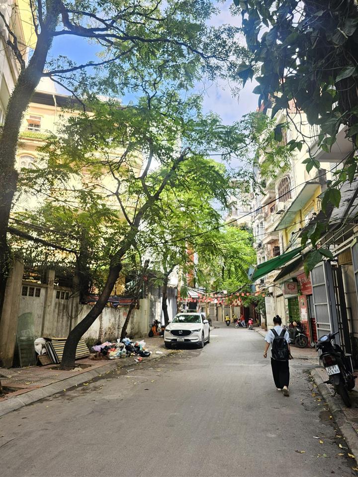 Bán nhà hoàng cầu, 55m2 x 5 tầng, gần ô tô, cách ô tô tránh 20m