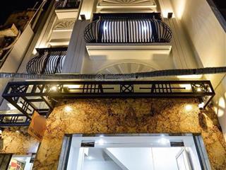 Đề thám, q1  biệt thự 5 tầng  ngang 5m  3 pn  dòng tiền 35tr/th  không lỗi