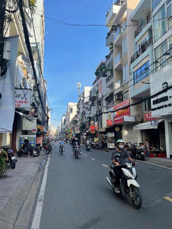 Đón đầu metro số 2, mtkd đường hồ bá kiện, dt 4.5*11m, giá chỉ 10 tỷ