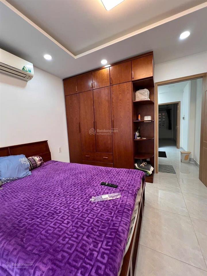Nợ bank gấp bán! chỉ 12 tỷ  hxh đường 3/2, dt 4.3*15m, nhà 5 tầng kiên cố